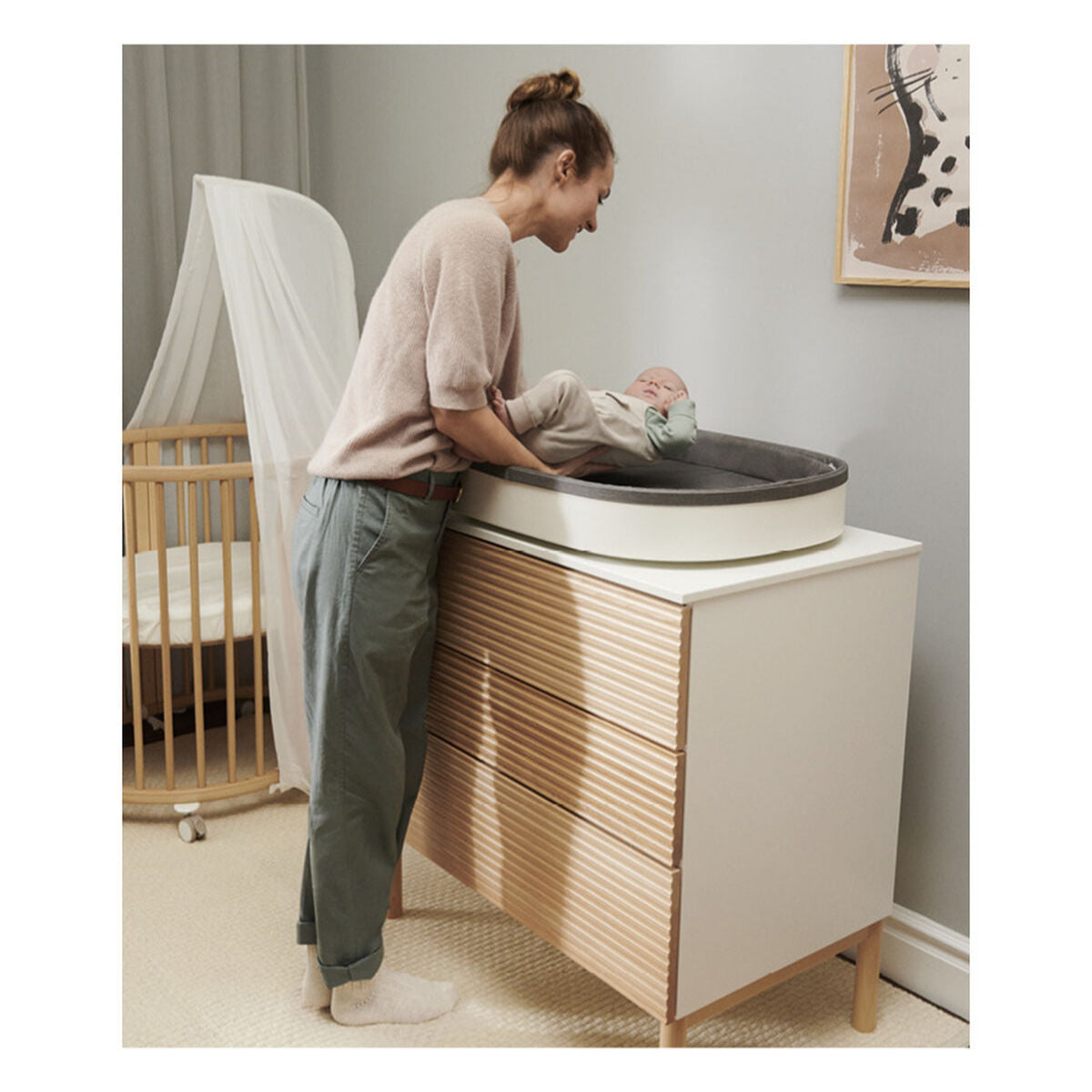 Stokke® Sleepi™ Dresser & Changer (White)